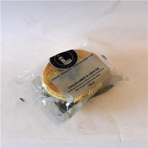 Byron Gourmet Cauliflower & Leek Pie 220g